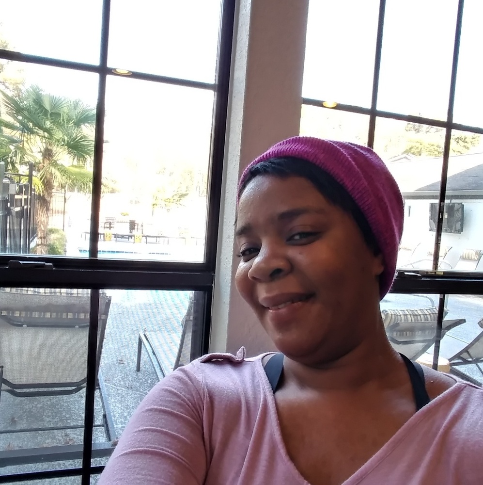 Meet your Posher, Tiffany